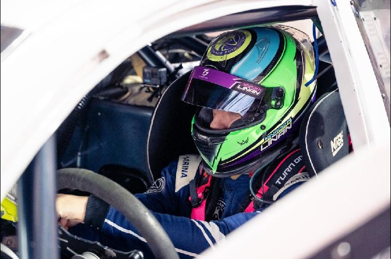 La audaz y sontildeada aventura de un piloto argentino- correraacute con un Porsche en el temible ldquoInfierno Verderdquo