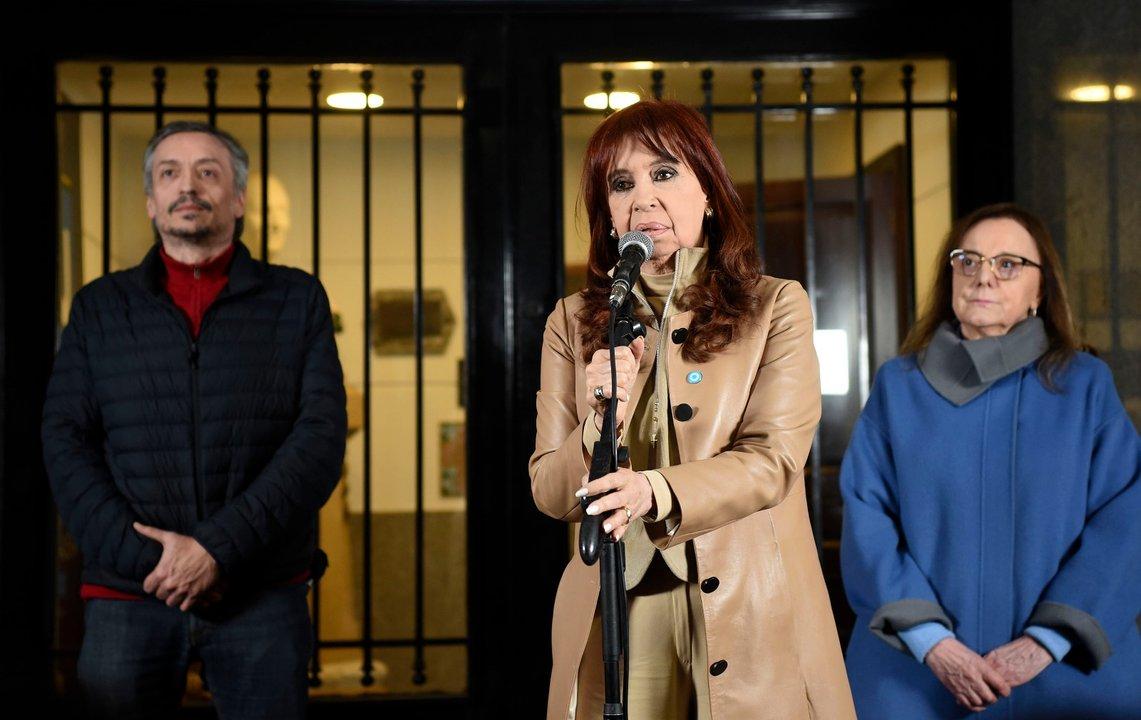 Intimacioacuten para Cristina Kirchner y los condenados en causa Vialidad- debe pagar maacutes de 600 mil millones