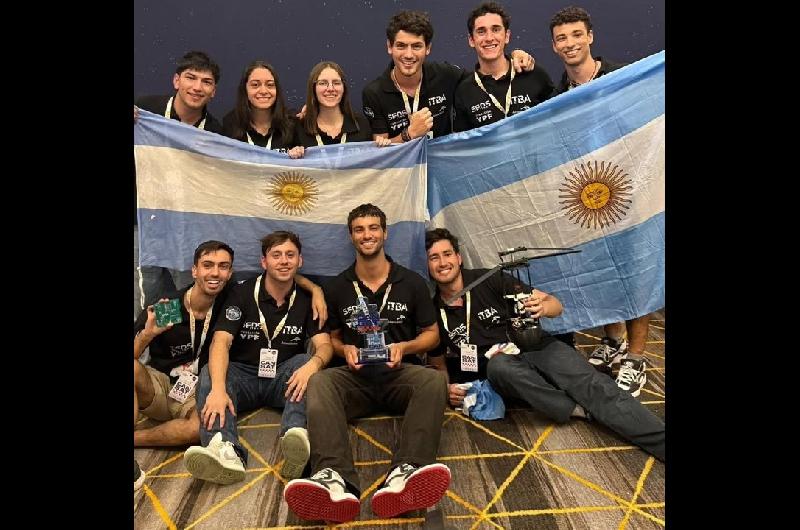 Milei recibe a los joacutevenes argentinos que ganaron el Mundial de Ingenieriacutea Aeroespacial de la NASA