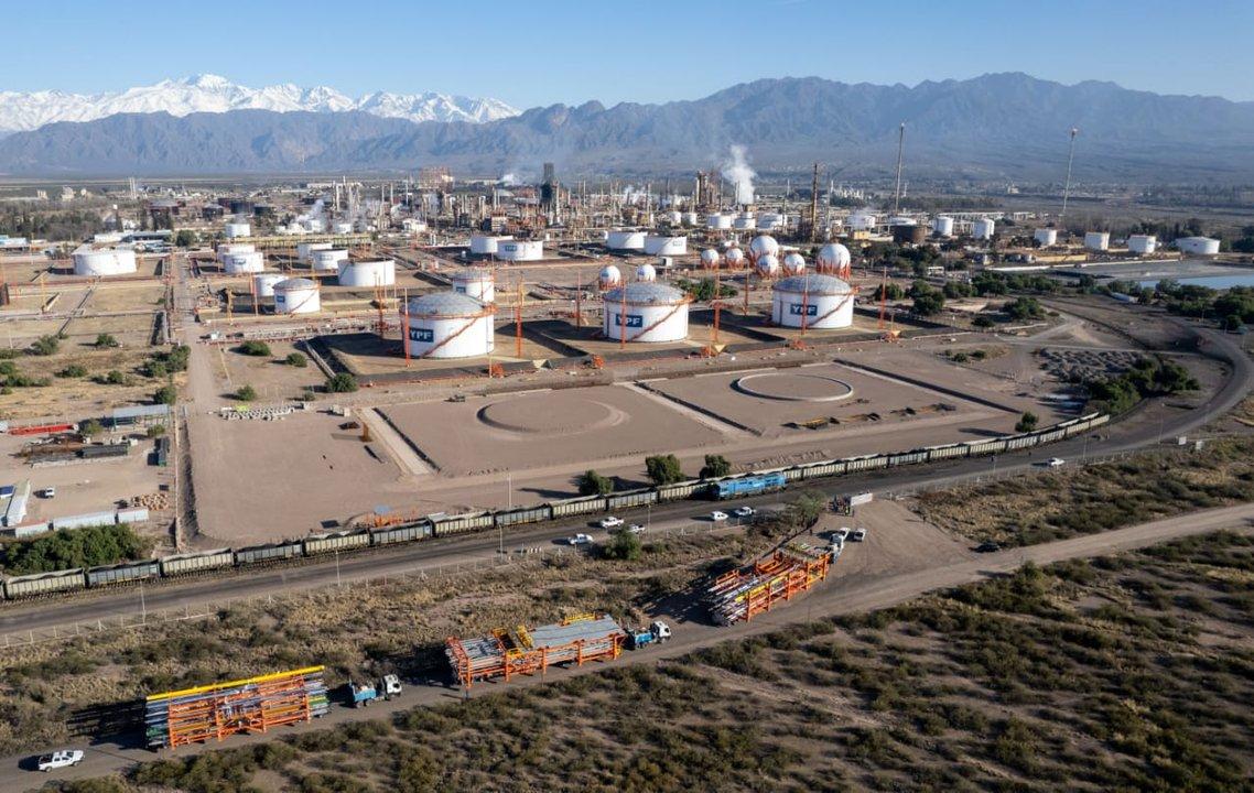 Escaacutendalo- el Gobierno echoacute a 60 funcionarios y sospecha filtraciones a favor de los fondos buitres