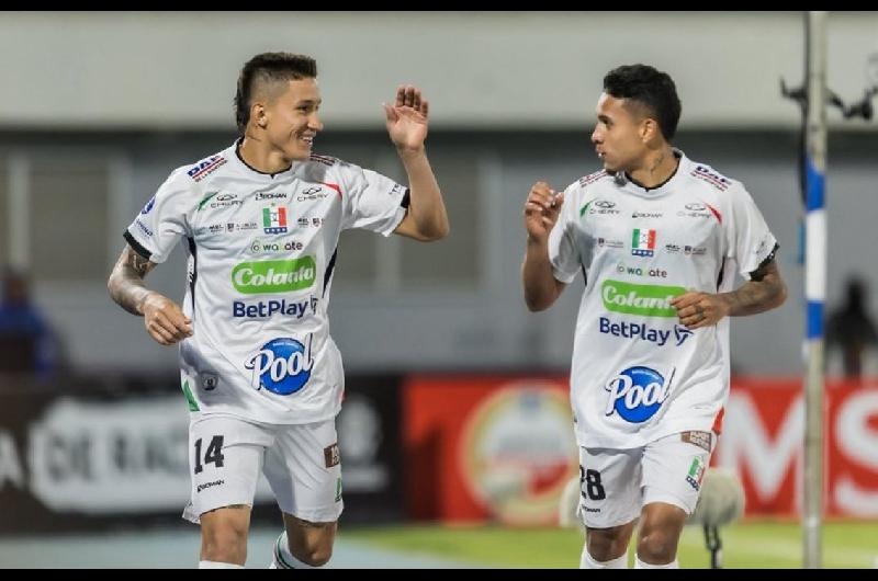 Once Caldas goleoacute a San Antonio y quedoacute al borde del pase a octavos de final de la Copa Sudamericana