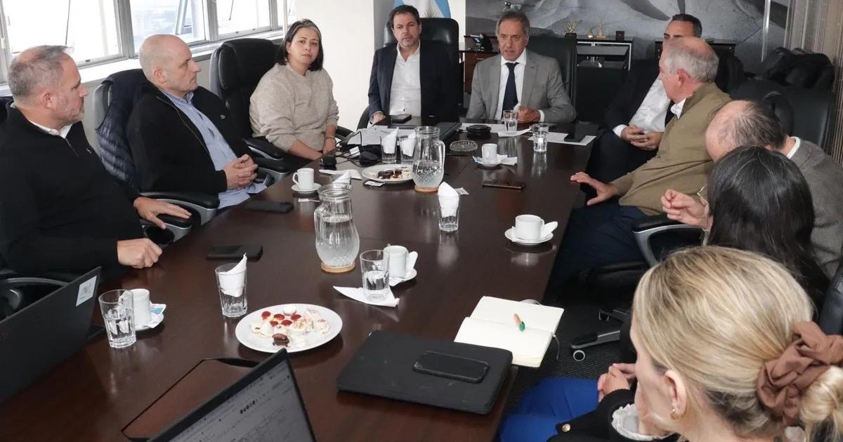 Valdecantos reafirmoacute compromiso con una visioacuten federal del turismo