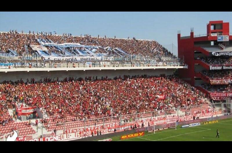 Oficial- vuelven los visitantes al fuacutetbol argentino