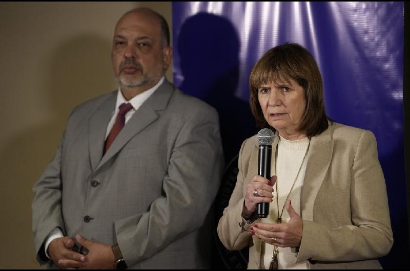Bullrich celebroacute el regreso de los visitantes- ldquoVamos a ir con pasos cuidados pero firmesrdquo