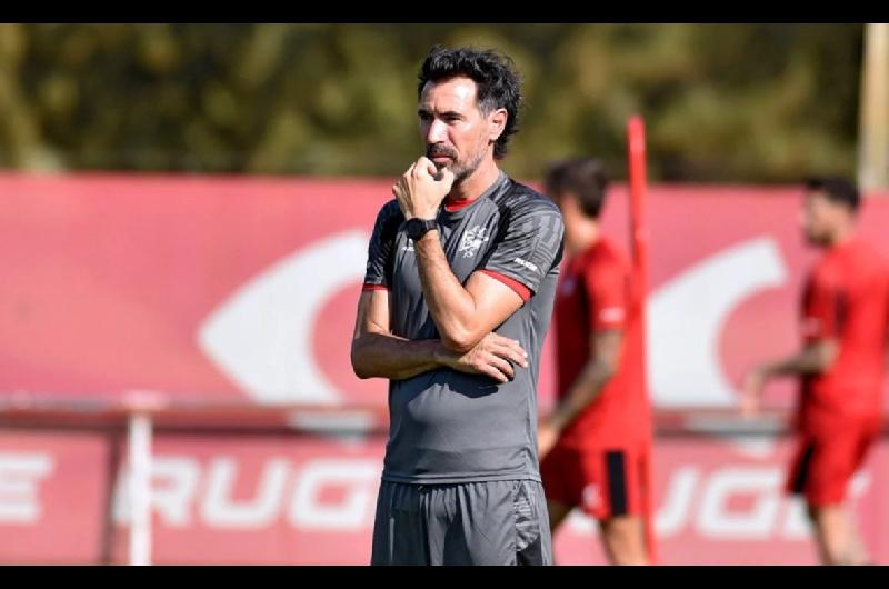 Eduardo Domiacutenguez dejariacutea de ser el entrenador de Estudiantes de La Plata