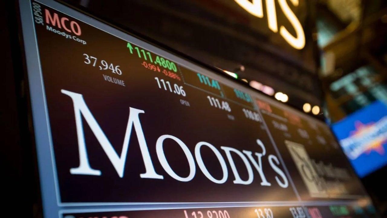 Calificadora Moodys mejoroacute la nota de la Argentina y destacoacute sus avances macroeconoacutemicos