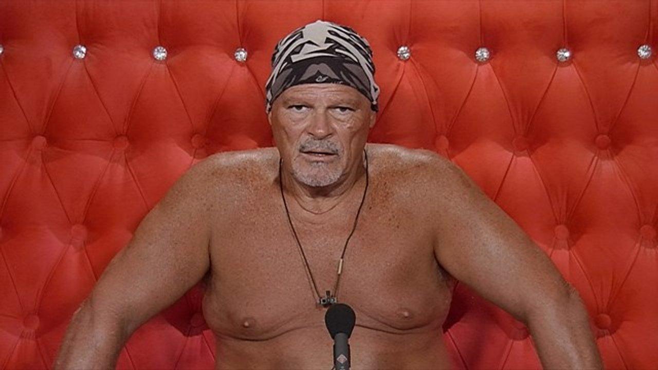 El fuerte cruce de Alfa de Gran Hermano por una foto con Mirtha- entre insultos y agresiones verbales