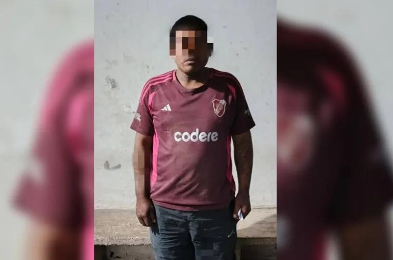Conocido delincuente detenido dos veces en 20 diacuteas- ahora asaltoacute a un taxista