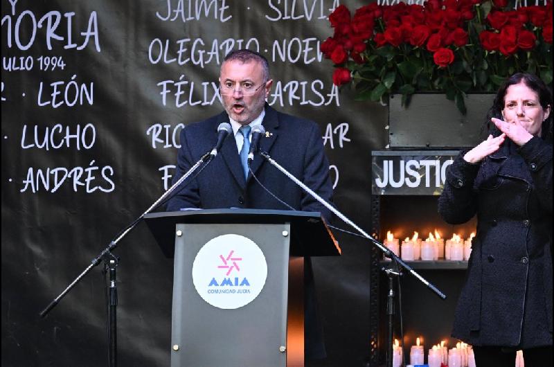 El presidente de la AMIA aseguroacute que Iraacuten es el maacuteximo responsable del atentado que asesinoacute a 85 inocentes