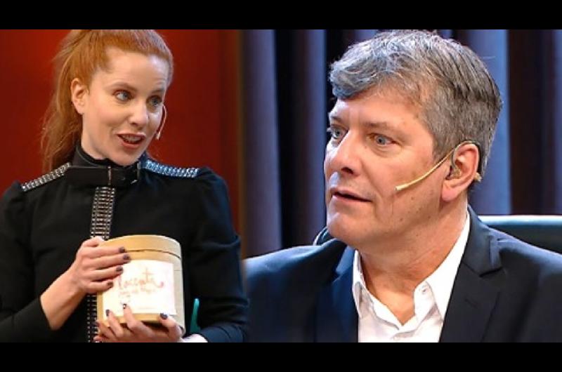 Mario Pergolini comioacute la placenta de Agustina Kaumlmpfer