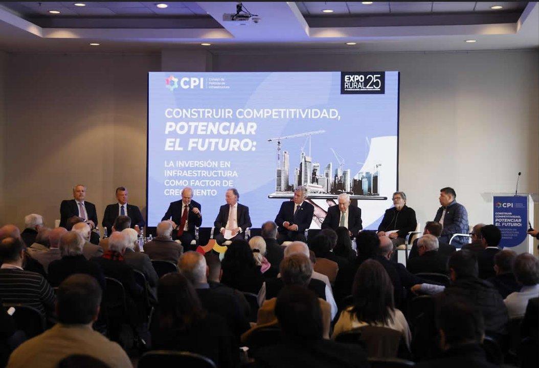 La impensada y poderosa alianza de empresarios y sindicalistas con un reclamo unificado para Javier Milei