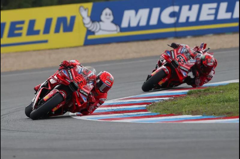 Marc Maacuterquez obtuvo el octavo doblete de la temporada y amplioacute su ventaja en el campeonato de Moto GP
