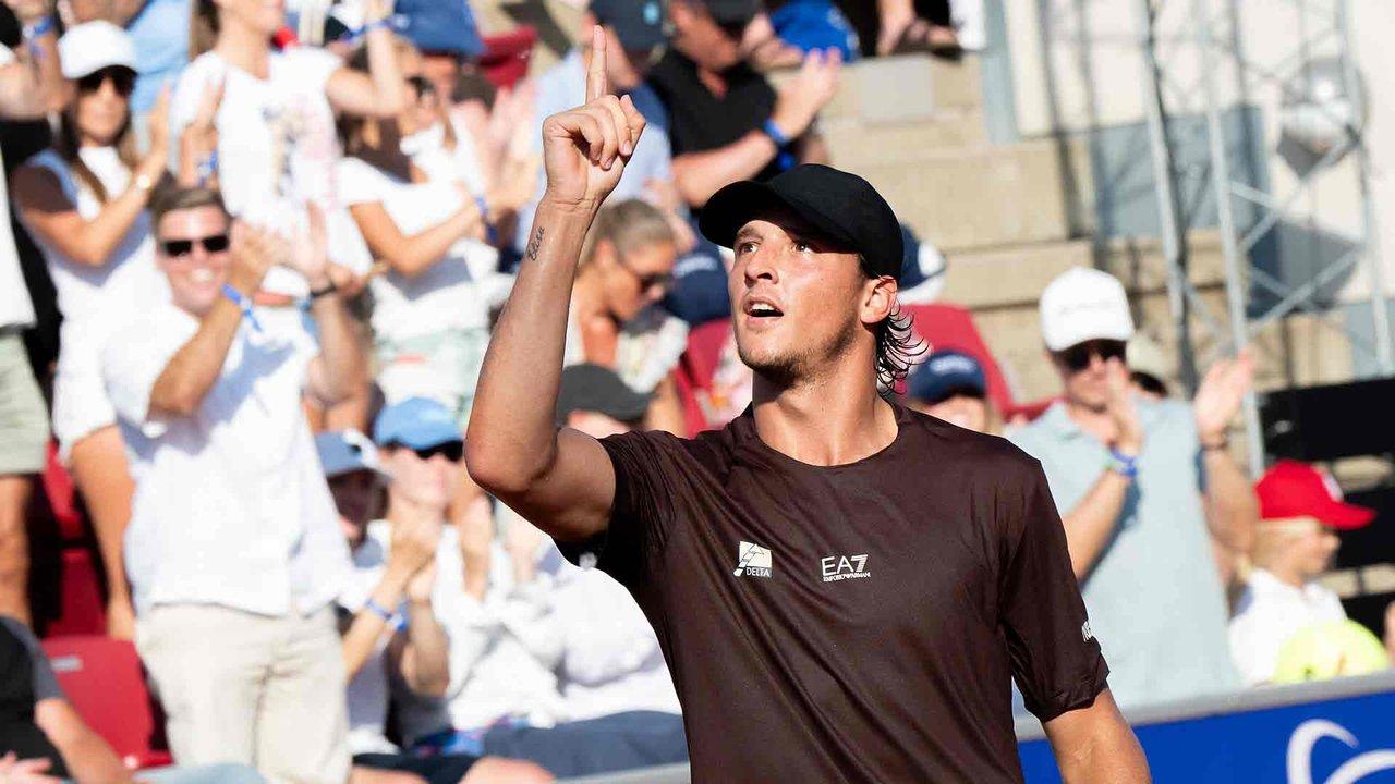 Darderi se quedoacute con el tiacutetulo en el ATP de Bastad tras superar a De Jong