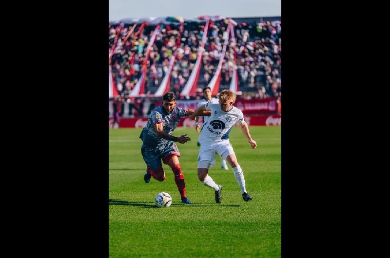 Independiente Rivadavia goleoacute a Barracas Central por el Torneo Clausura 2025