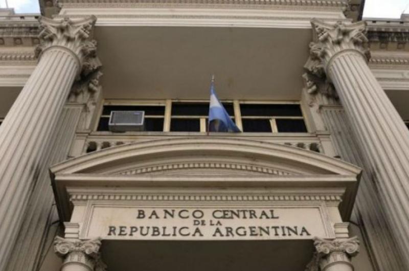 Provincias y empresas deberaacuten pagar deudas por us1740 millones antes de las elecciones