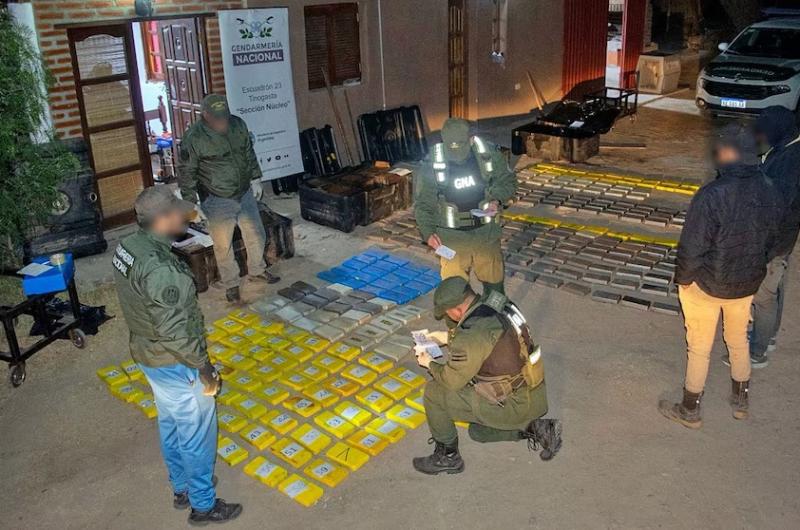 Allanamientos en Jujuy tras secuestro de 309 kilos de cocaiacutena en Catamarca