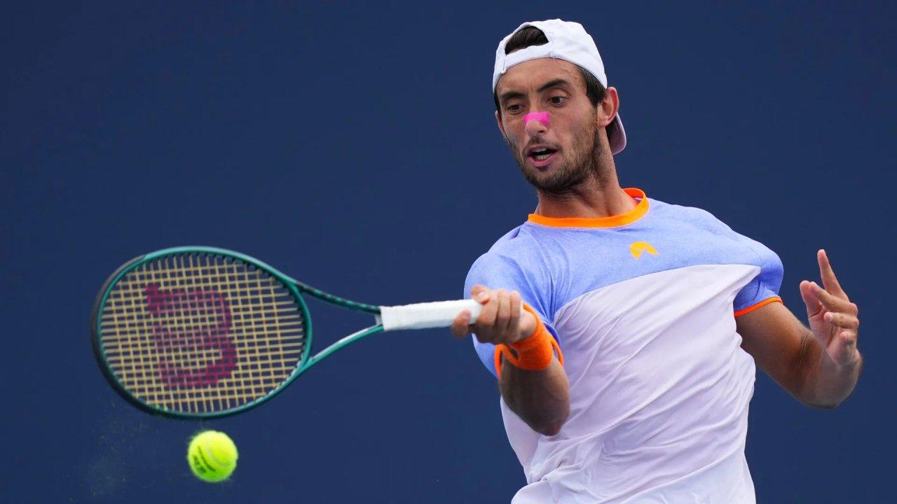 Soacutelido triunfo de Tirante en la primera ronda del ATP 250 de Kitzbuumlhel