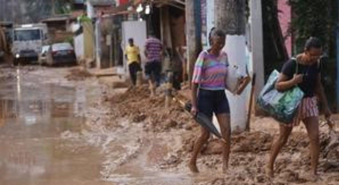 Brasil sacoacute a 35 millones de personas de la pobreza dijo un ministro de Lula