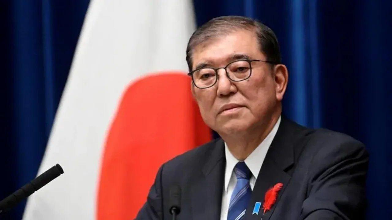 El primer ministro japoneacutes reafirmoacute su intencioacuten de permanecer en el cargo