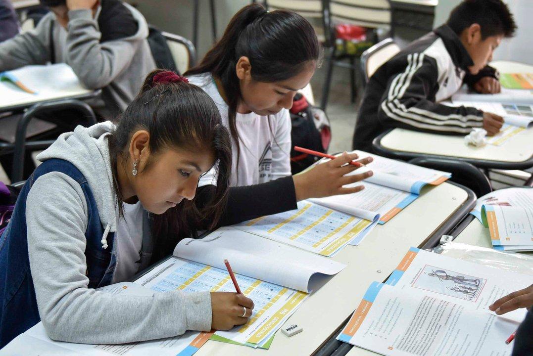 El Gobierno impulsa una reforma curricular educativa que incluye la IA y la ldquoalfabetizacioacuten financierardquo