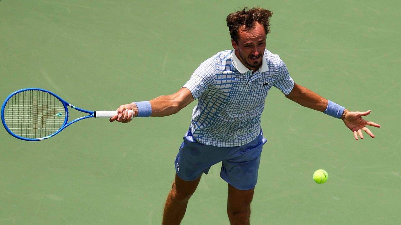 Medvedev avanzoacute a cuartos de final del ATP de Washington