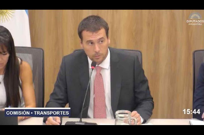 Hidroviacutea- dragado y tarifas en el centro de las discusiones de las mesas teacutecnicas que arma el gobierno 