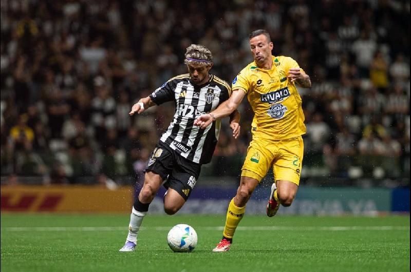 Por penales Atleacutetico Mineiro vencioacute a Bucaramanga y se metioacute en los octavos de la Copa Sudamericana