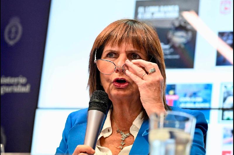 Bondarenko- Bullrich denuncioacute ldquoespionaje ilegalrdquo y la Provincia calificoacute a los policiacuteas de ldquoceacutelula militanterdquo