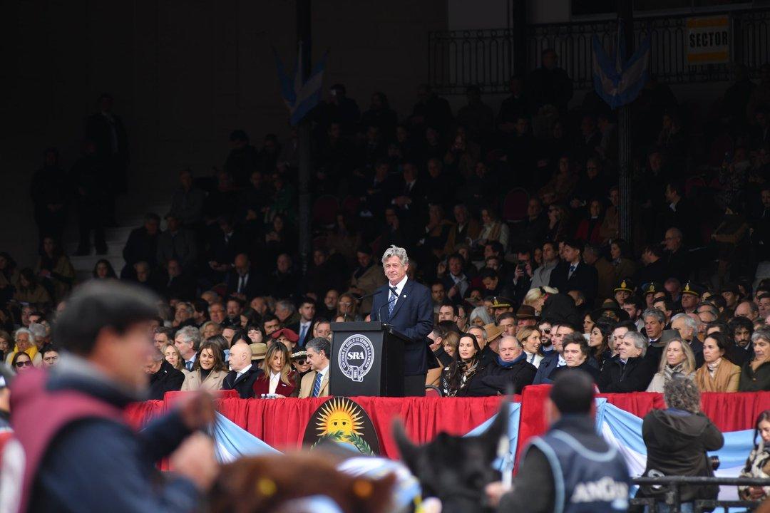 Maacutes tarde que temprano no al reveacutes- el blooper del presidente de la Rural frente a Javier Milei