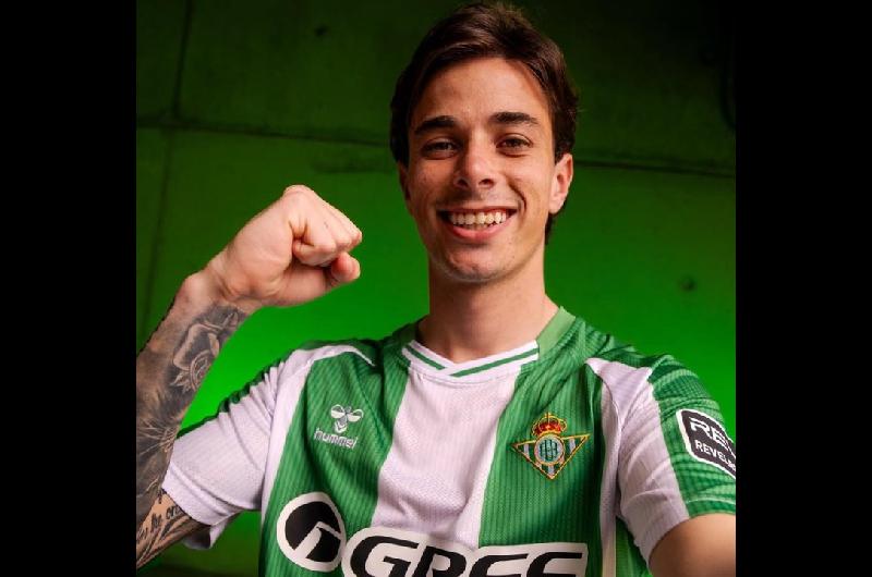 Valentiacuten Goacutemez es nuevo jugador del Betis- firmoacute hasta 2030 