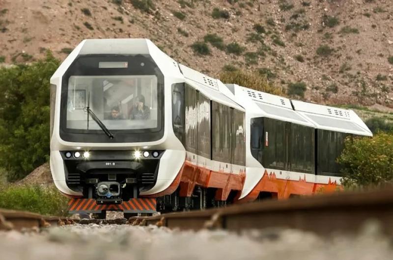 Lanzan licitacioacuten nacional para la operatividad del Tren Solar 