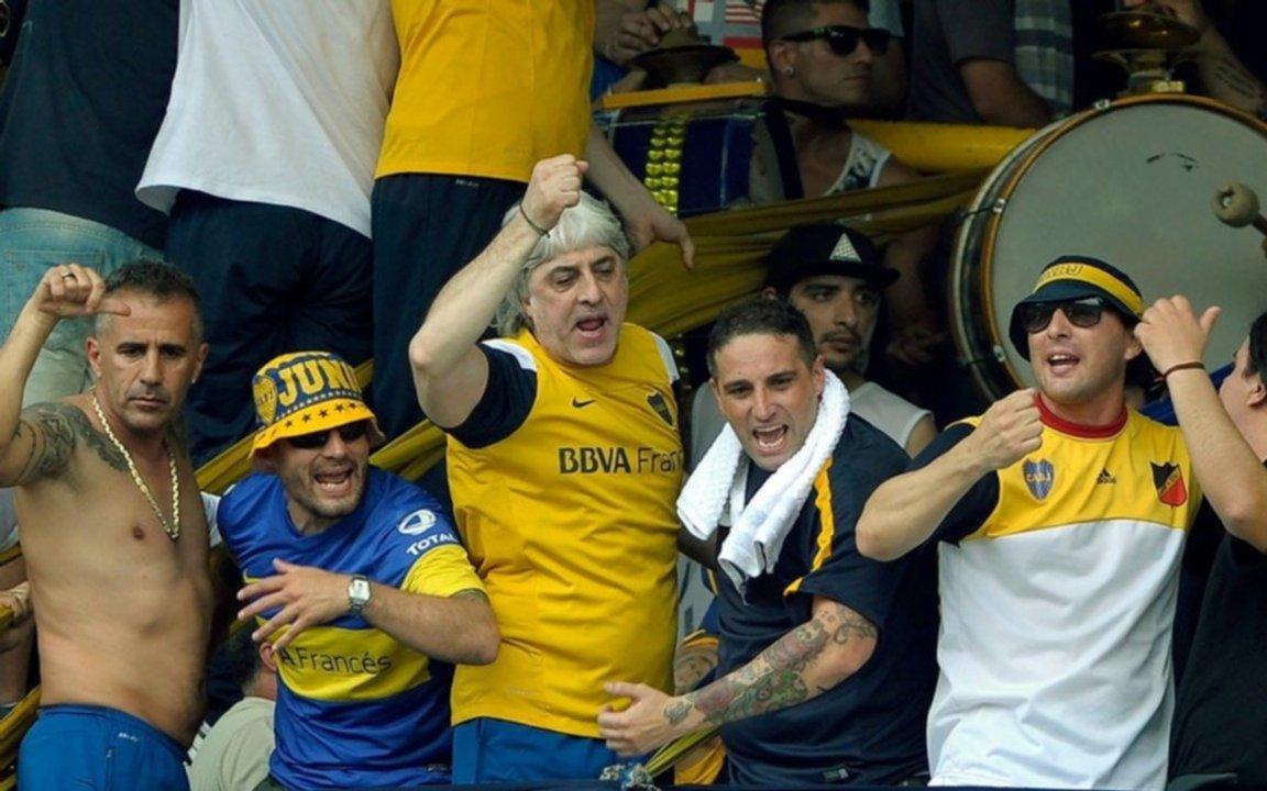 La fuerte amenaza de la barrabrava de Boca al plantel tras la derrota ante Huracaacuten