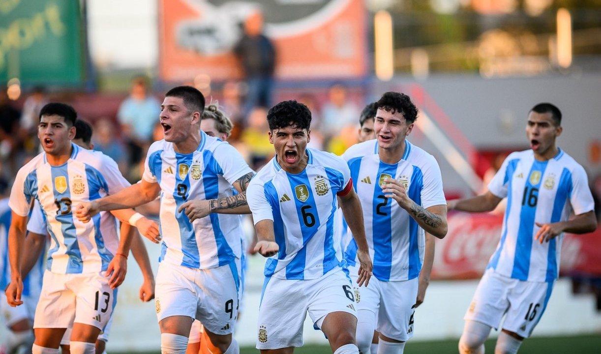 La Seleccioacuten argentina Sub-20 enfrentaraacute a su par de Valencia en la final del Torneo de LacuteAlcudia