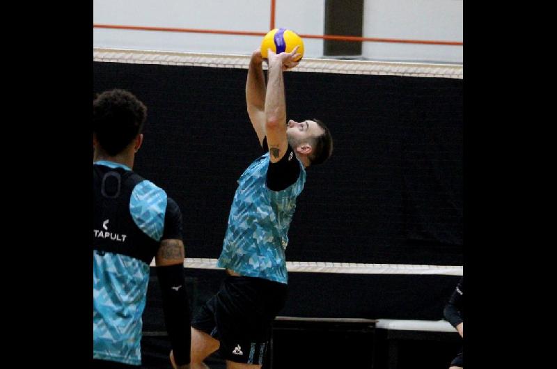 Un histoacuterico jugador de voley argentino vuelve a vestir la Albiceleste