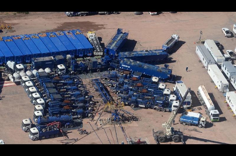El Gobierno dictoacute conciliacioacuten obligatoria en el conflicto de petroleros en Riacuteo Negro Neuqueacuten y La Pampa