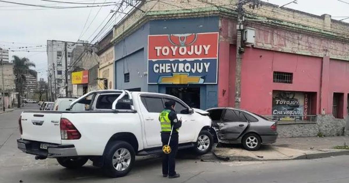 El choque de todos los diacuteas dejoacute dos conductores hospitalizados