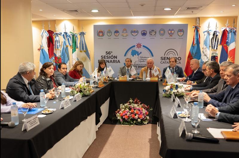 El Norte Grande respaldoacute a gobernadores por maacutes fondos