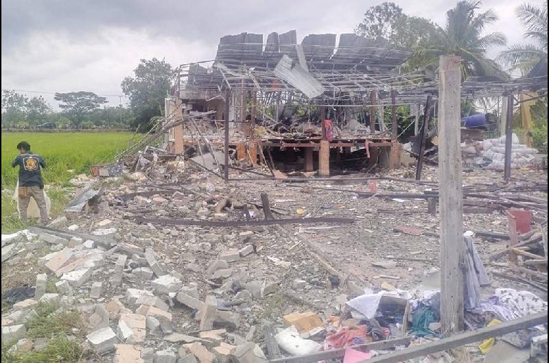 Explosioacuten en faacutebrica de fuegos artificiales en Tailandia- nueve muertos y dos heridos