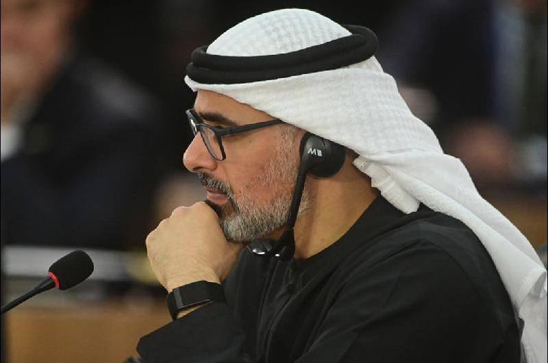 El presidente de los Emiratos Aacuterabes Unidos insta a un alto el fuego en Gaza  