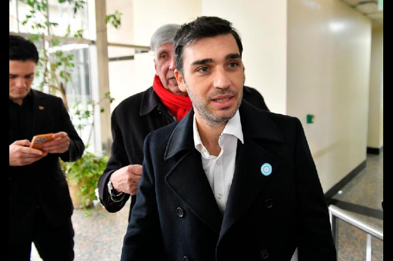 Gobernadores opositores lanzan frente electoral para competir en octubre