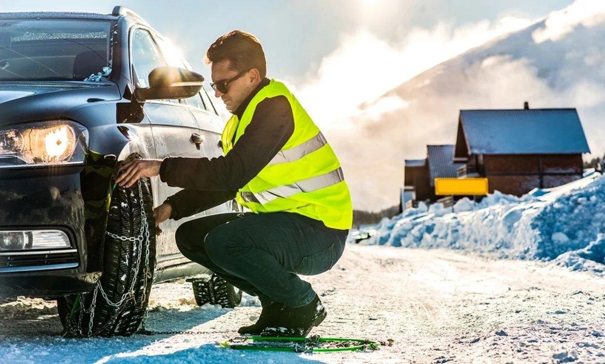Vacaciones de invierno- claves para manejar seguro en la nieve y coacutemo poner las cadenas al auto