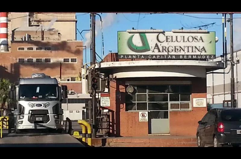 La principal fabricante de papel de la Argentina debioacute paralizar dos plantas y adeuda USD 130 millones