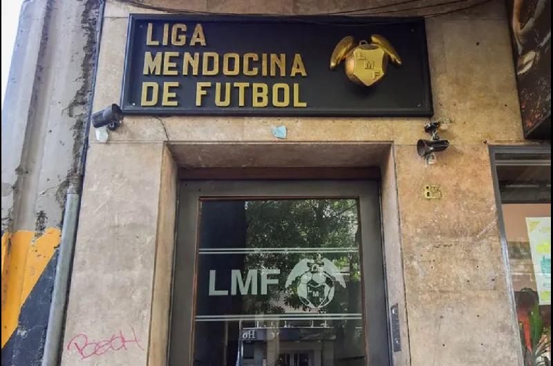 Escaacutendalo en la Liga Mendocina- cinco imputados por falsificacioacuten de certificados meacutedicos