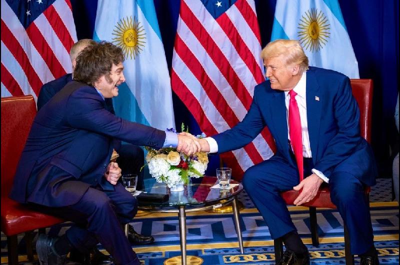 Donald Trump aplicaraacute aranceles un 10-en-porciento- a las exportaciones de Argentina