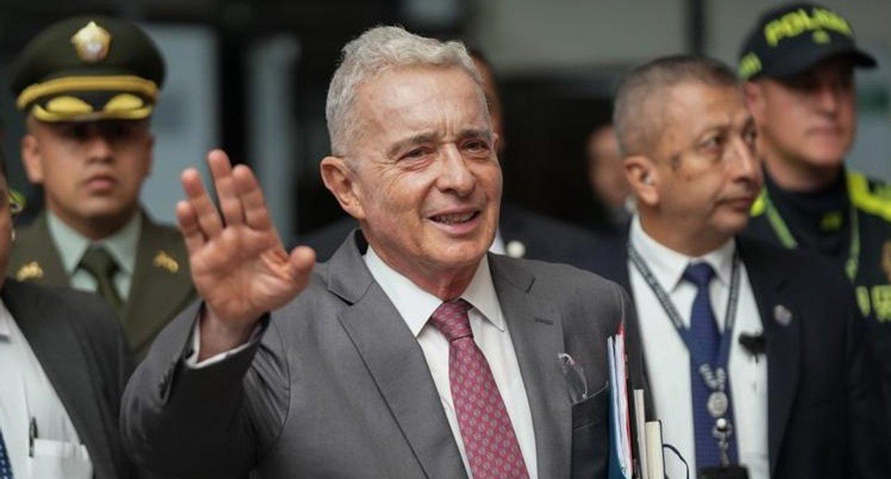 Expectativa en Colombia por la sentencia contra el expresidente Uribe