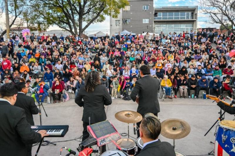 Celebraron junto a vecinos los siete antildeos del Parque Xibi Xibi
