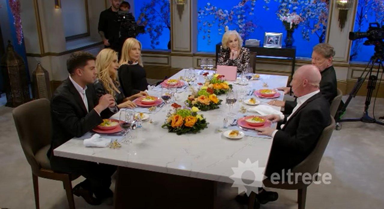 Mirtha Legrand recordoacute con emocioacuten a ldquoLa Locomotorardquo Oliveras- ldquoEra muy inteligente era hipnoacuteticardquo