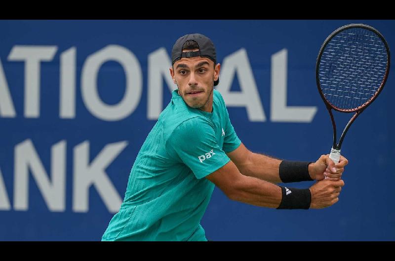 Francisco Ceruacutendolo no pudo completar el partido ante Zverev y quedoacute eliminado del Masters 1000 de Canadaacute