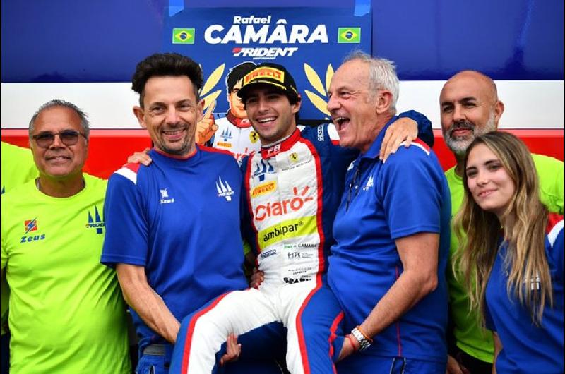 Foacutermula 3- Rafael Camara se proclamoacute campeoacuten y amplioacute el dominio de Brasil