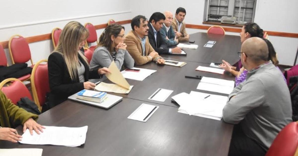 Parlamentarios analizan cambios a la Ley de Residencias Meacutedicas
